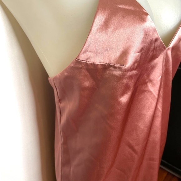 Pink Stretch Satin Mini Dress 🤍 - Picture 4 of 9